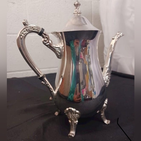 Leonard vintage silver plated tea/ coffee pot NEW